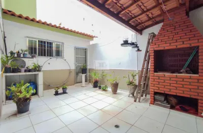 Casa com 3 quartos à venda na rua congonhas, --, rudge ramos, são bernardo do campo, 223 m2 por r$ 795.000