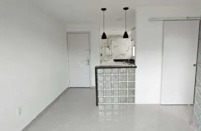 Apartamento com 2 quartos para alugar na Rua Teixeira Heizer, Recreio dos Bandeirantes, Rio de Janeiro, 43 m2 por R$ 2.300