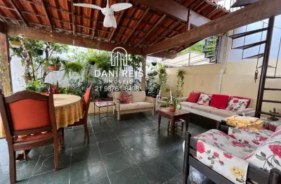 Casa com 4 quartos à venda na Rua Leila Diniz, São Francisco, Niterói