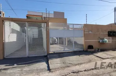 Vendo sobrando com possibilidade de 02 casas separadas no centro américa em cuiabá - mt.