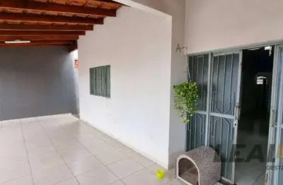 Vendo casa no bairro santa isabel em várzea grande mt