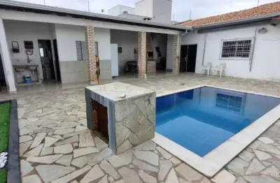 Vendo caso no bairro dom bosco próximo ao shopping pantanal cuiabá - mt.