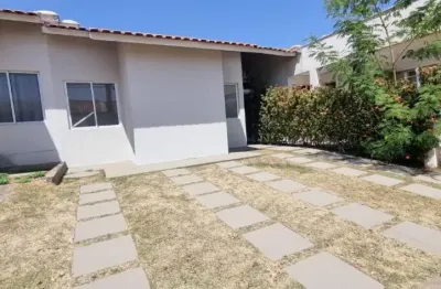 Vende-se casa no condomínio esmeralda  em várzea grande/mt