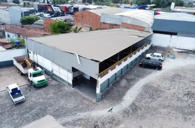 Alugo - armazém com pátio no bairro cristo rei - várzea grande - mt