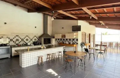 Vendo casa com grande potencial comercial no bairro duque de caxias em cuiabá/mt