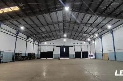 Alugo - armazém de 1500m² no distrito industrial de cuiabá mt  (condomínio fechado)