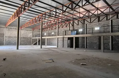 ALUGO - Armazém de 860m² na av principal do Bairro Tijucal | Cuiabá – MT