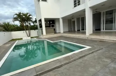 Vendo casa de alto padrão no condomínio alphaville 1 em cuiabá - mt.