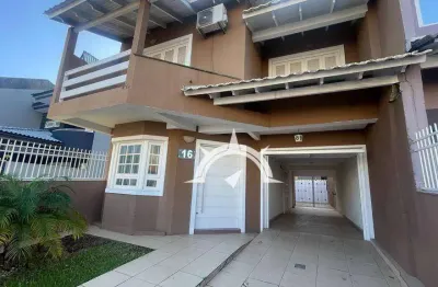 Casa ampla com 4 dormitórios, suíte e vaga dupla no bairro tristeza – 220m² privativos