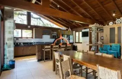 Casa com 7 dormitórios à venda, 482 m² por r$ 2.894.000 - ponta grossa - porto a