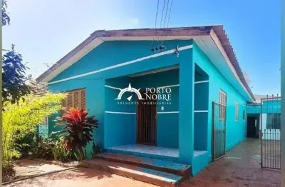 Casa à venda, 240 m² por R$ 560.000,00 - Vila Ipiranga - Porto Alegre/RS