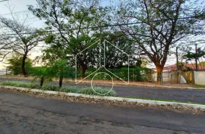 Localização privilegiada dentro do condomínio, excelente metragem e vista privilegiada.