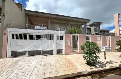 Casa com 6 quartos à venda na Rua Paulo da Cunha Mattos, 30972, Jardim Tropical, Marília