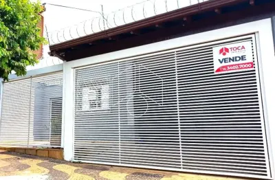 Casa com 3 quartos à venda na Rua Mato Grosso, 20780, Marília, Marília