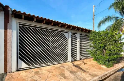 Casa com 3 quartos à venda na Rua José Silva Coqueiro, 2177, Jardim Adolpho Bim, Marília