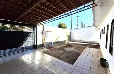 Casa com 2 quartos à venda na Rua Coronel Moreira Cesar, 30298, Jardim Monte Castelo, Marília