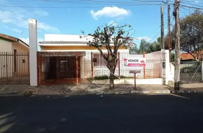 Casa com 3 quartos à venda na Rua Farah Salomão Farah, 8159, Parque São Jorge, Marília