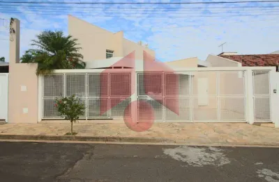 Casa com 3 quartos à venda na Rua Antônio Lorencil Serafim, 9074, Jardim Santa Gertrudes, Marília