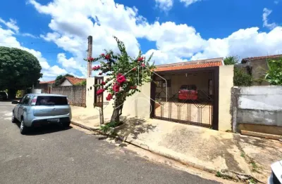 Casa com 4 quartos à venda na rua canadá, 50887, jardim vitória, marília, 250 m2 por r$ 270.000
