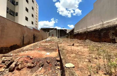 Terreno comercial à venda na Rua Guanas, 83, Montolar, Marília