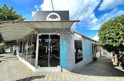 Casa comercial à venda na Avenida República, 200104, Marília, Marília