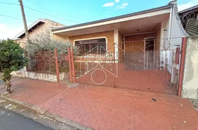 Casa com 3 quartos à venda na Rua Joaquim Nabuco, Casa, 10181, Bassan, Marília
