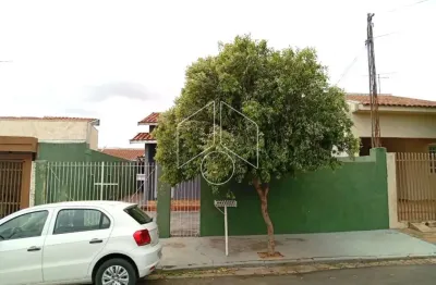 Residência com edícula, excelente localização na zona norte da cidade.