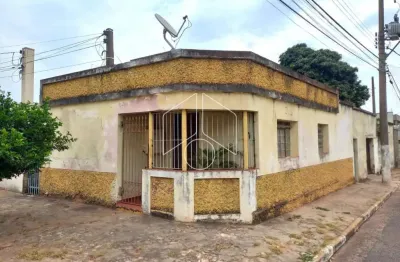 Residência com excelente localização em bairro tradicional, ótima oportunidade para alavancar patrimônio