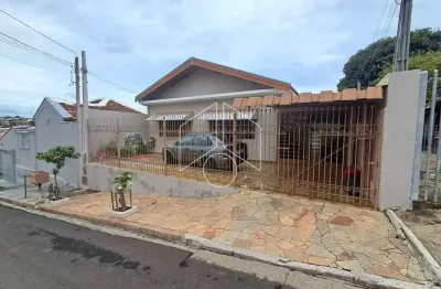 Casa com 3 quartos à venda na Rua Bonfim, 102165, Alto Cafezal, Marília