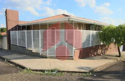 Casa com 3 quartos à venda na Rua dos Cardeais, 7115, Ana Carla, Marília