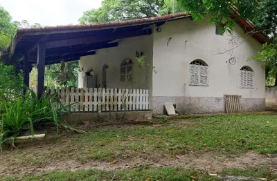 Linda chácara com água corrente ótima localização 100% plano