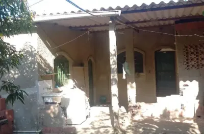 Ótima oportunidade pra sair do aluguel, imóvel comercial nas margens da rj 116.
