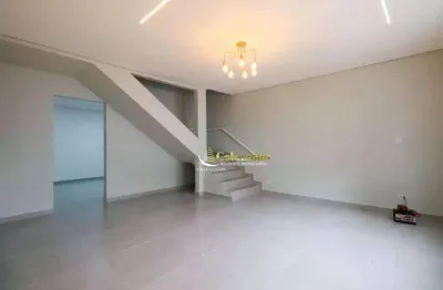 Sobrado novo com 3 dormitórios, sendo 1 suíte à venda, 140 m² - Bairro Olímpico - São Caetano do Sul/SP
