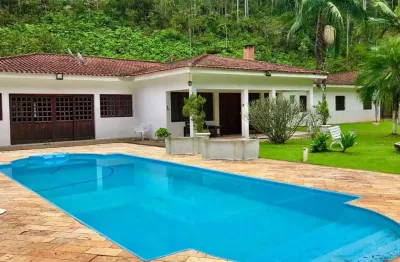 Fazenda à venda no Centro, Igaratá 