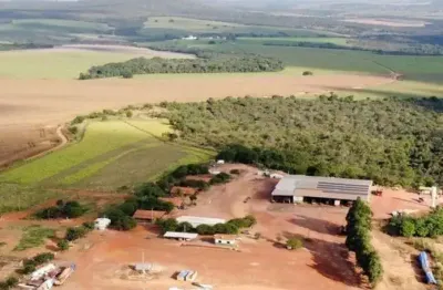 Fazenda à venda no Centro, Paracatu 