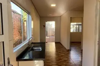 Casa com 2 quartos à venda no Centro, Frutal 