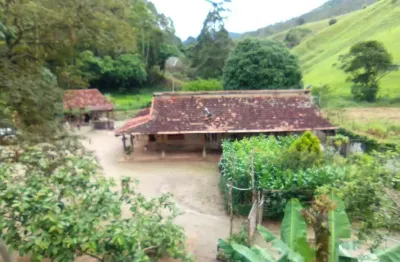 Chácara / sítio com 2 quartos à venda no Centro, Natividade da Serra 