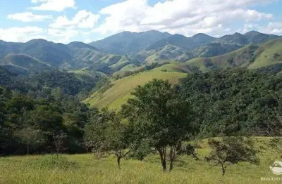 Chácara / sítio com 4 quartos à venda em São Francisco Xavier, São José dos Campos 