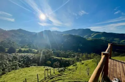 Sítio espetacular com 2 belas casas em são francisco xavier/sp