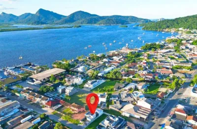 Casa com alto padrão de acabamento, 3 dormitórios à venda, 207 m² por r$ 1.500.000 - piçarras - guaratuba/pr