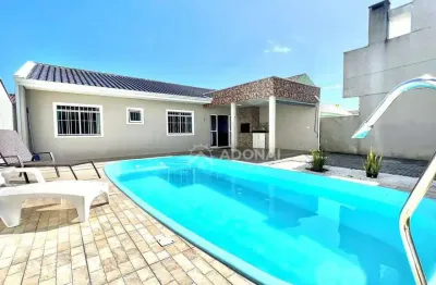 Casa com piscina à 2 quadras da praia, com 4 dormitórios à venda, 120 m² por r$ 890.000 - brejatuba - guaratuba/pr