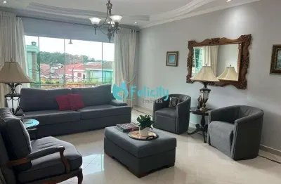 Sobrado 4 dorms, 1 suíte, 8 vagas  no city recanto do anastácio