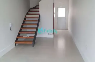 Sobrado de condomínio com 2 dorms, 72m2 no pq. são domingos
