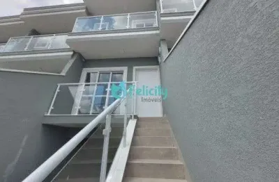 Sobrado 2 dorms, 2 suítes, 2 vagas, 105m2 na vila jaguará