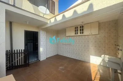 Sobrado com 3 dorms, 2 vagas, 110m2 no jardim vista linda