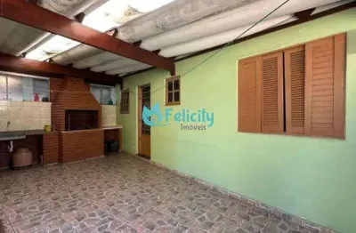 Sobrado com 3 dorms, 1 suíte, 4 vagas, 243m2 no parque são domingos
