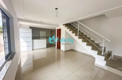 Sobrado com 2 suítes, 2 vagas, 97m2 na vila clarice