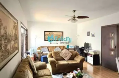 Casa térrea com 2 dorms, 6 vagas, 225m2 na vila maria eugênia