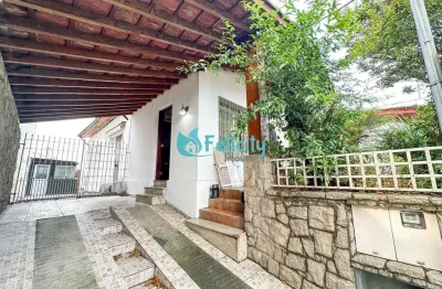 Casa térrea com 2 dorms, 2 vagas, 120m2 no jardim vista linda