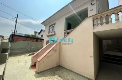 Casa térrea com 3 dormitórios, 2 vagas de garagem, 400m2 de terreno em pirituba
